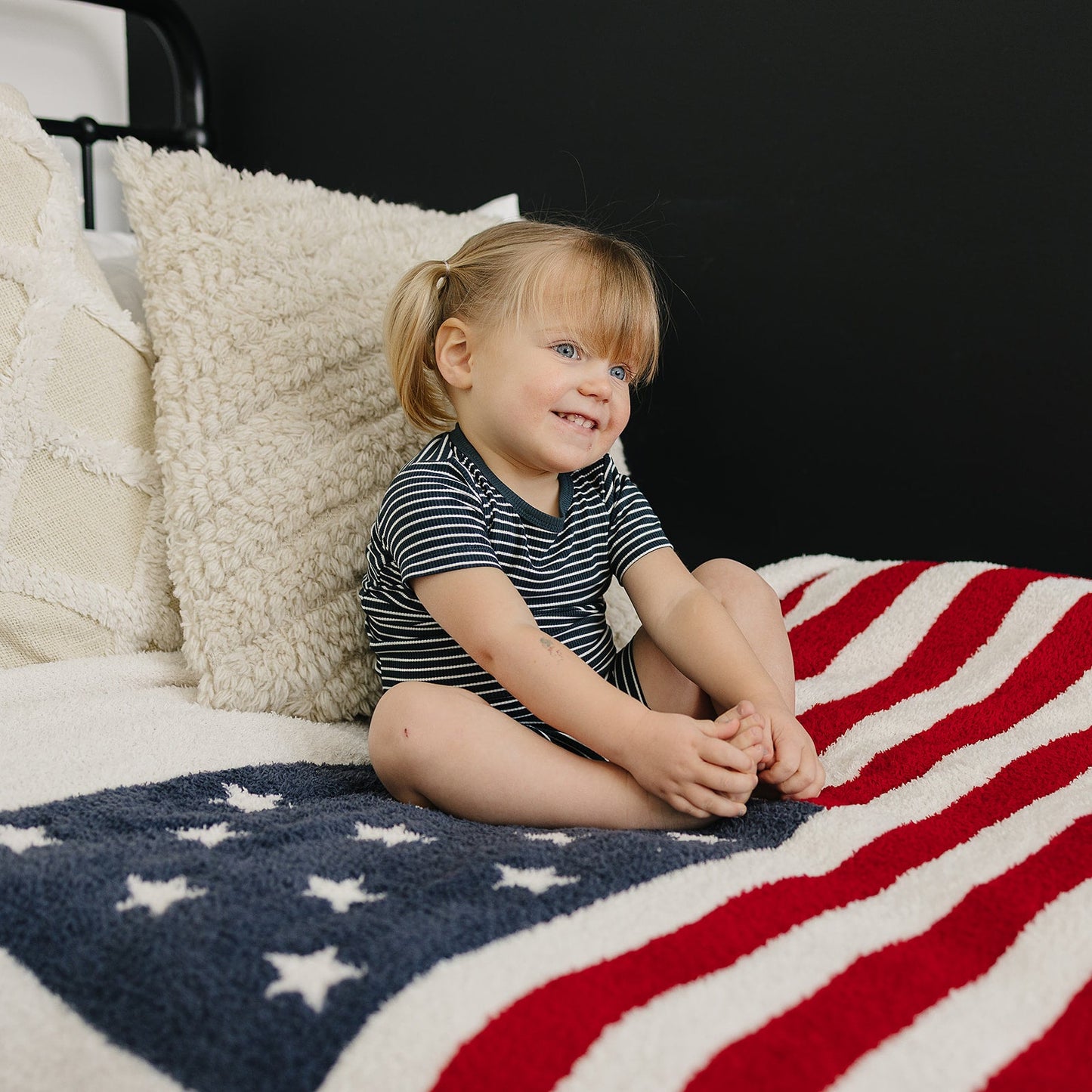 Mebie Baby Navy Stripes Short Set