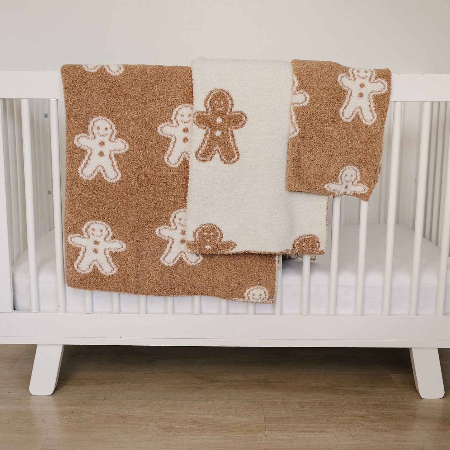 Mebie Baby Gingerbread Plush Blanket