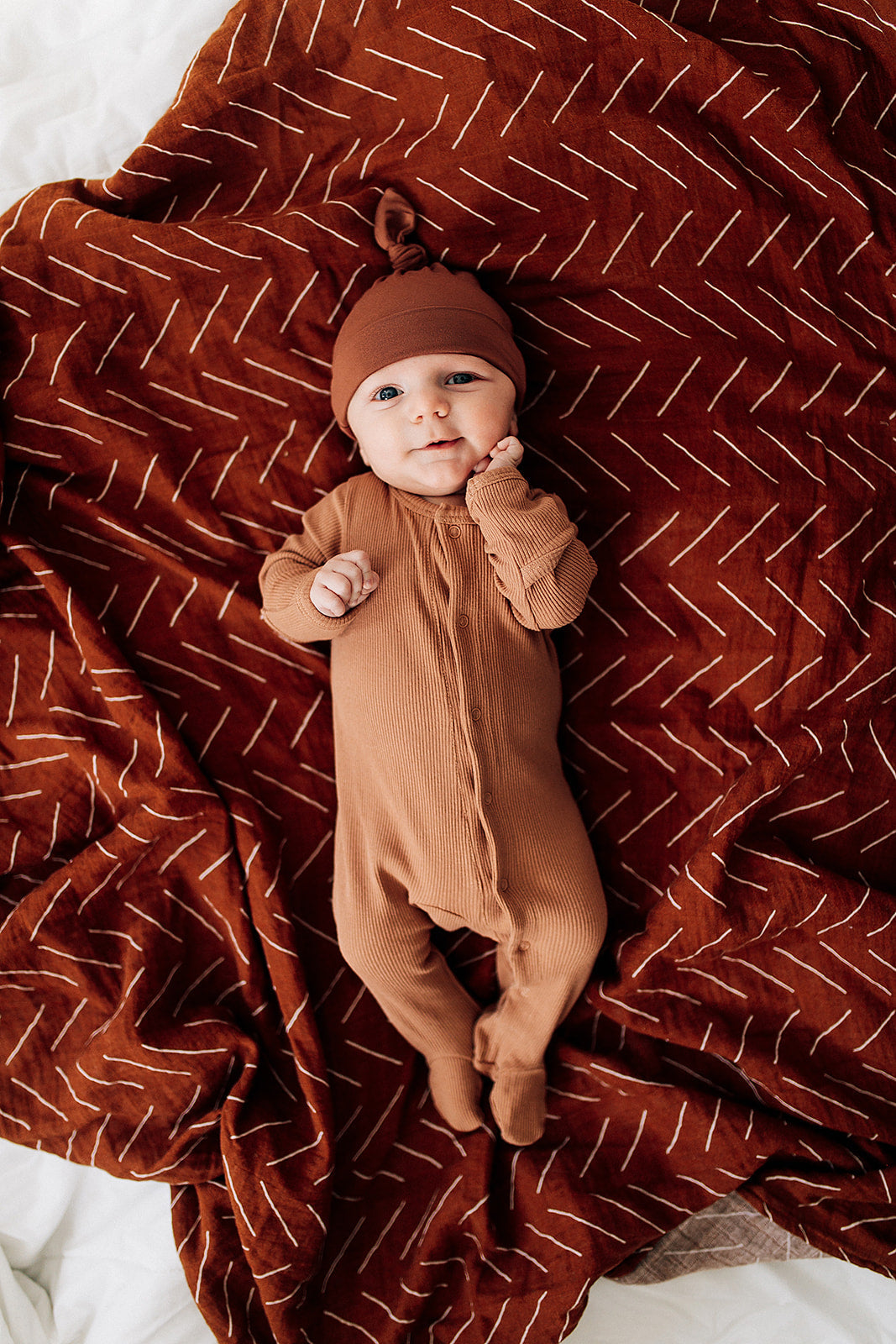 Mebie Baby Bamboo Newborn Knot Hat - Rust