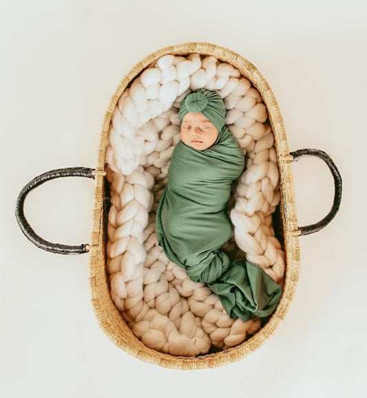 Here Is Why You Should Swaddle Your Baby - Atara & Co