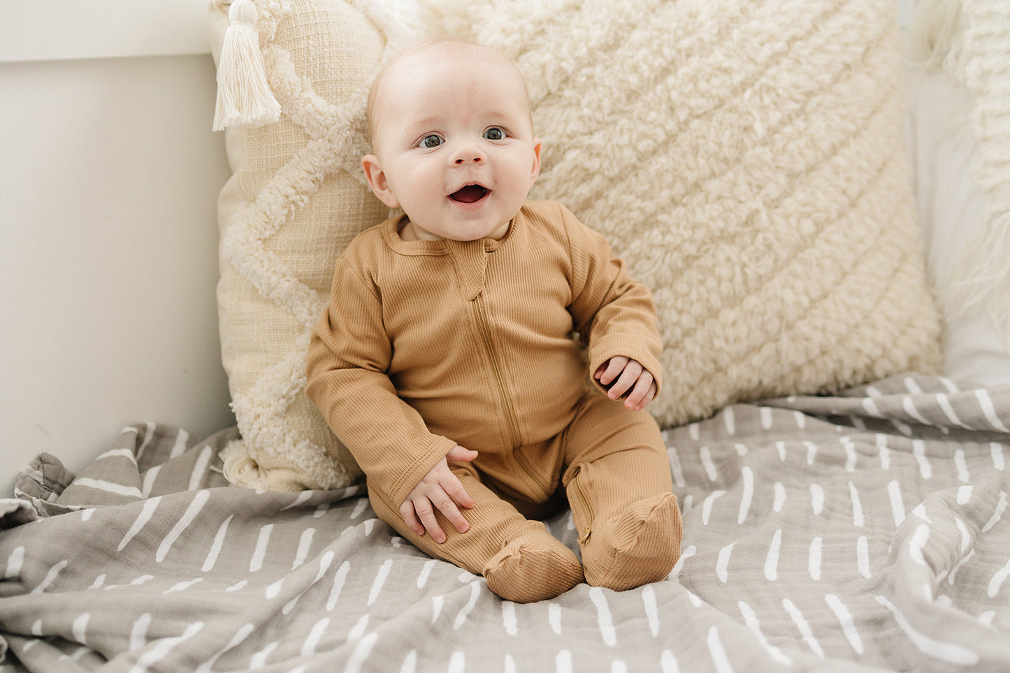 Mebie Baby Organic Cotton Ribbed Romper - Cafe
