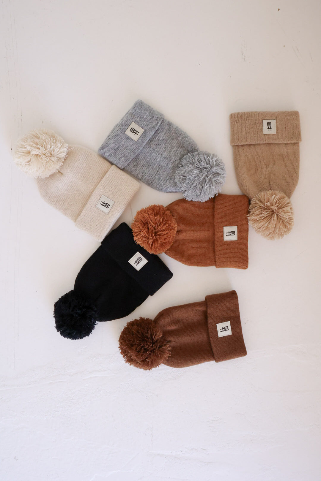 Forever French Knit Pom Top Beanie - Rust