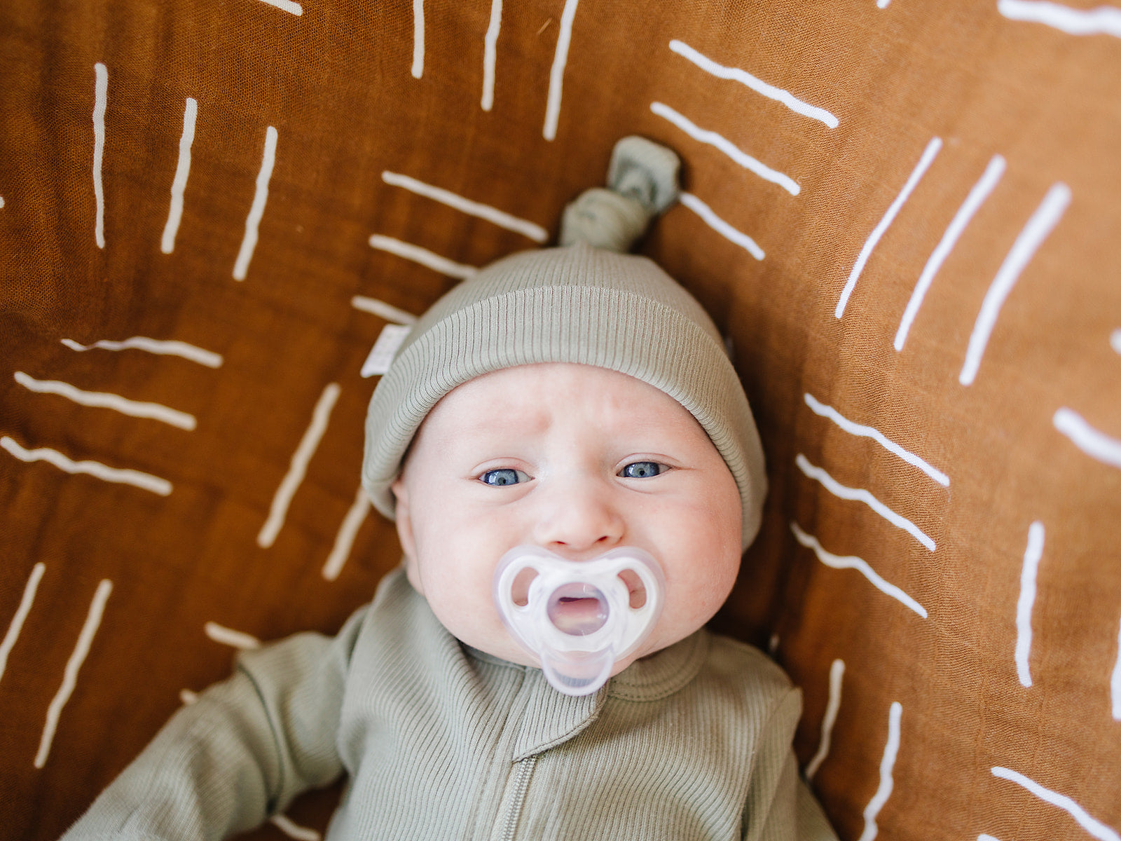 Mebie Baby Ribbed Knot Hat - Green - Atara & Co