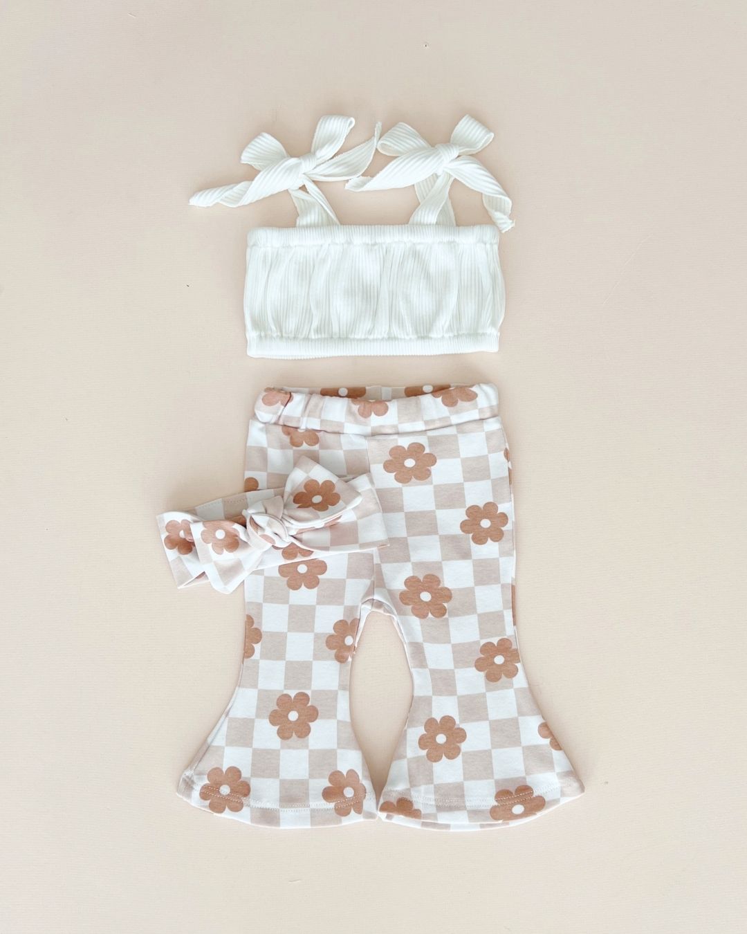 LPK Flare Set - Latte Daisy