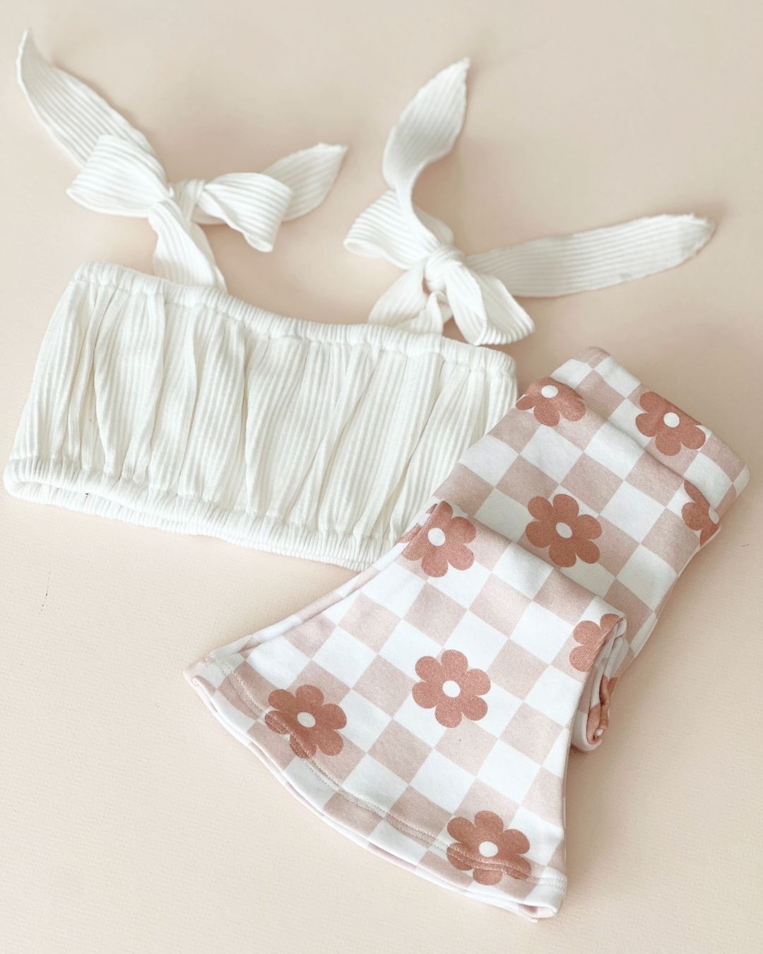 LPK Flare Set - Latte Daisy