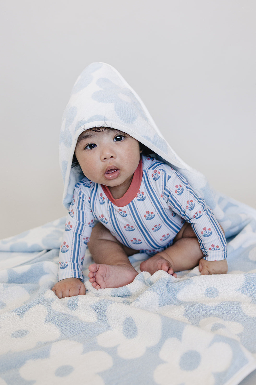 Mebie Baby Coastal Floral Hooded Towel