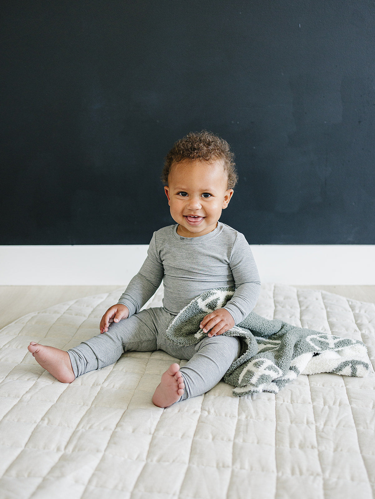 Mebie Baby Plush Blanket - Navy Checkered