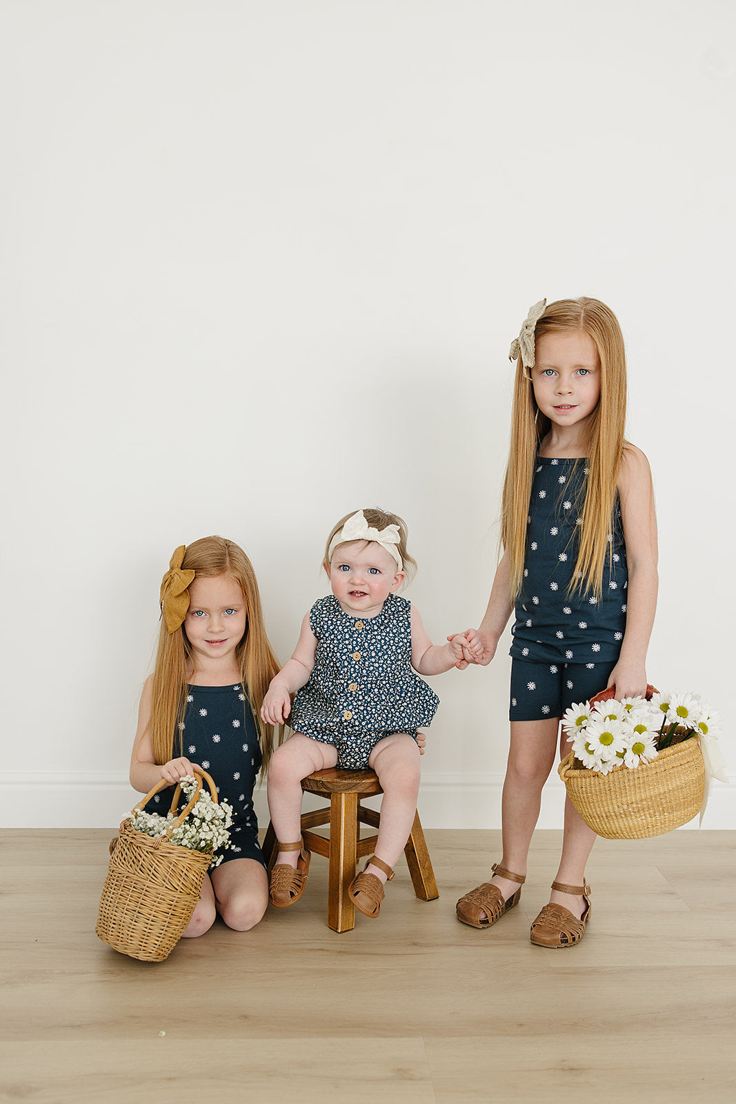 Mebie Baby Tank + Biker Short Set - Navy Daisies