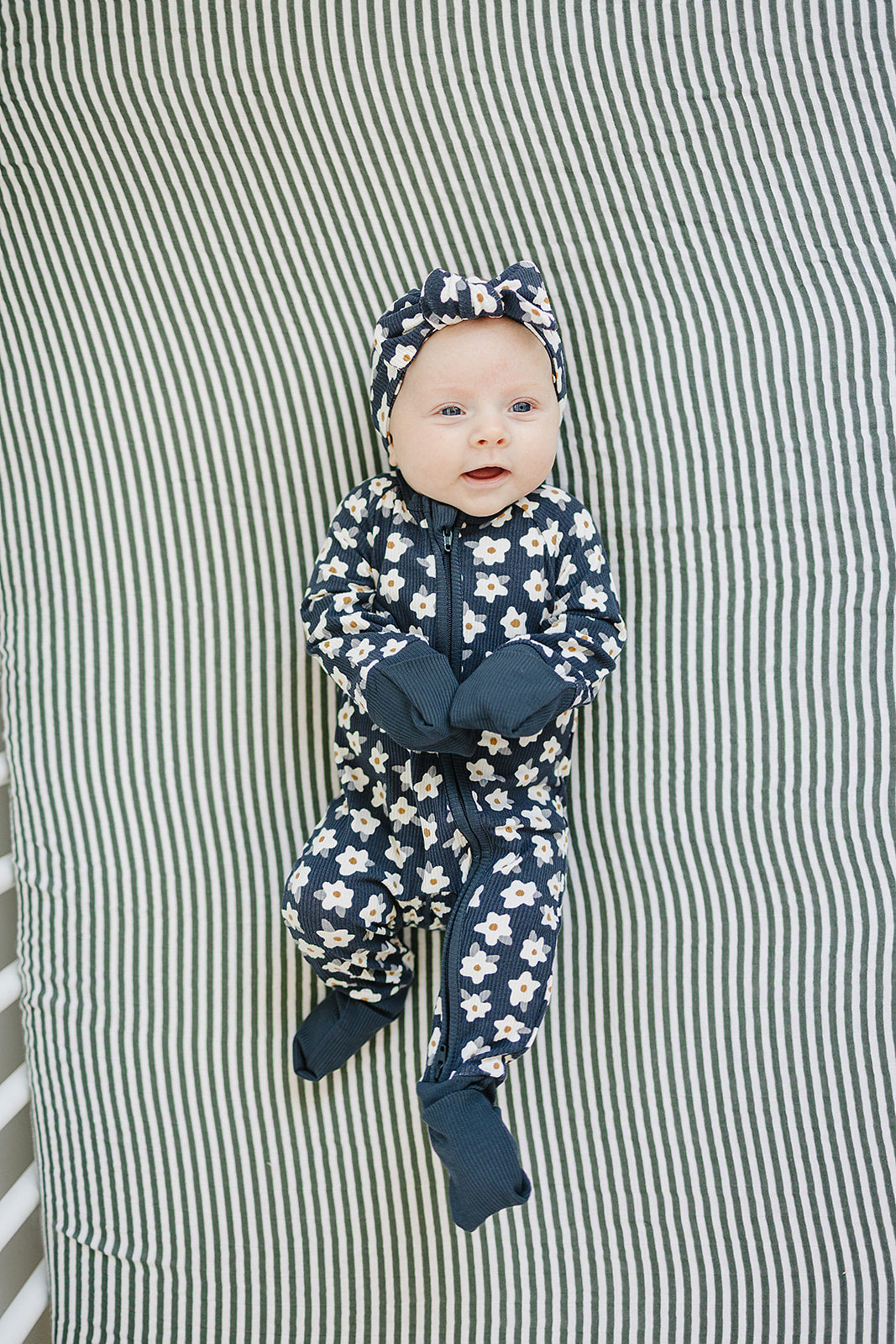 Mebie Baby Bamboo Romper - Navy Daisy