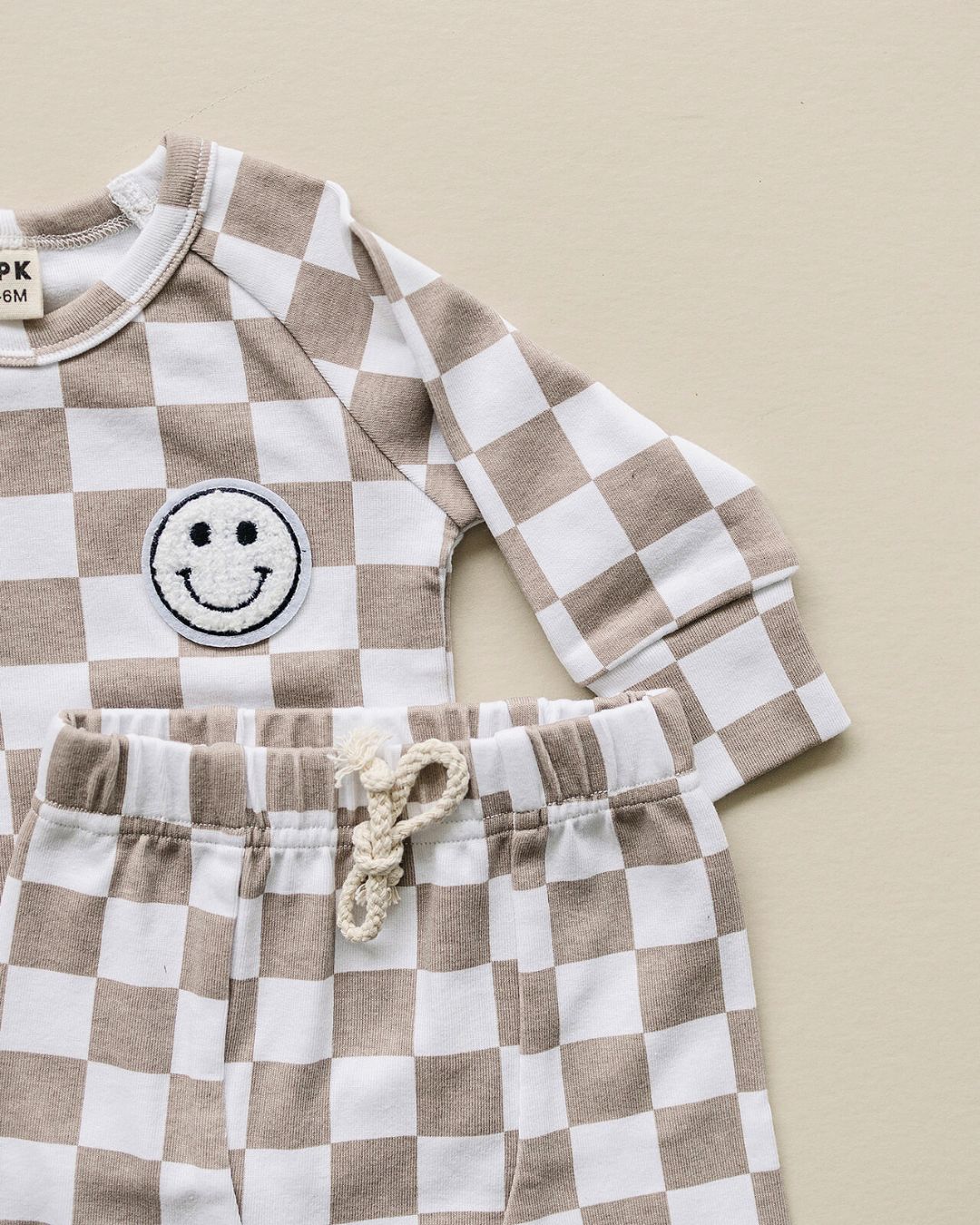 LPK Checkered Smiley Lounge Set - Latte