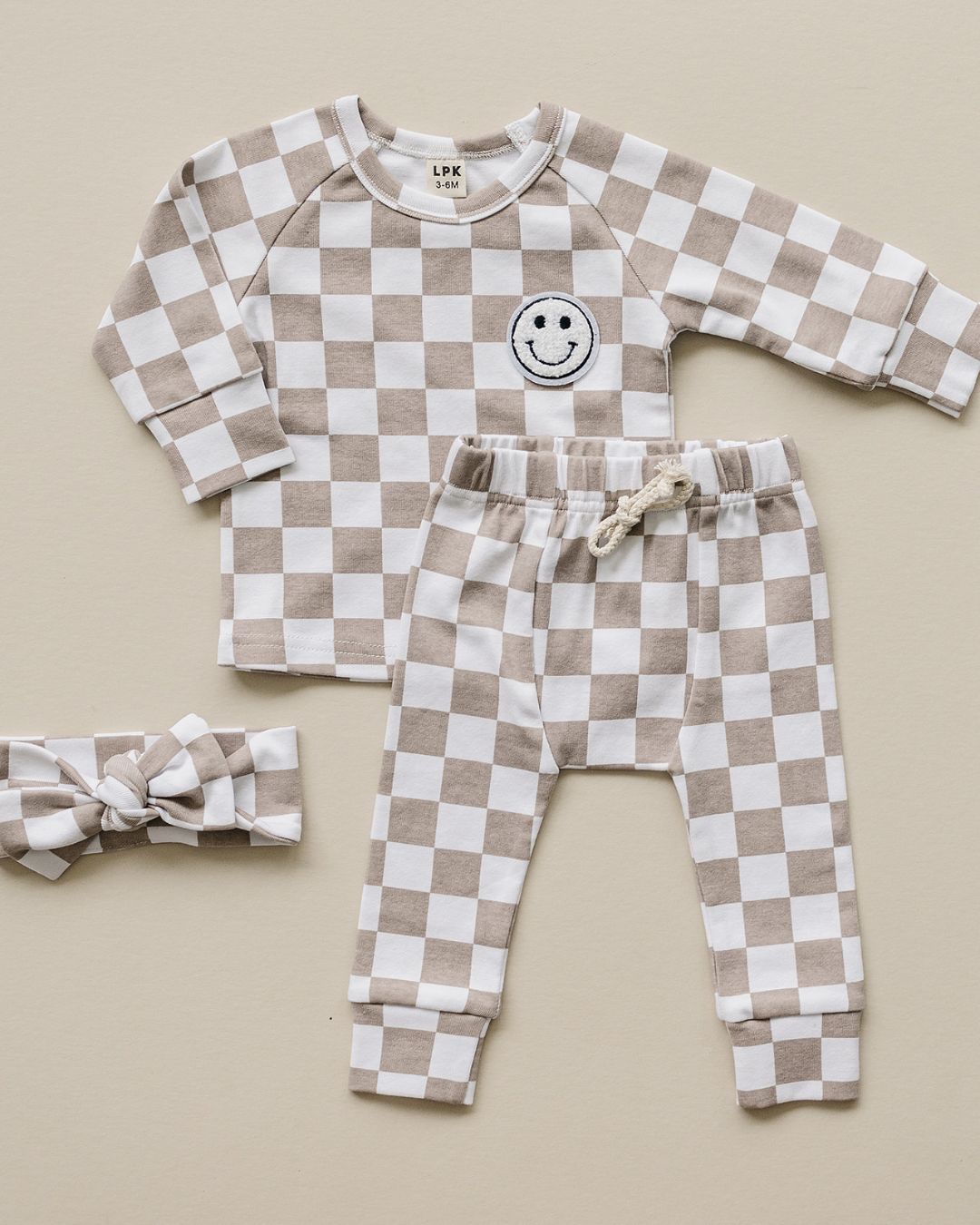 LPK Checkered Smiley Lounge Set - Latte