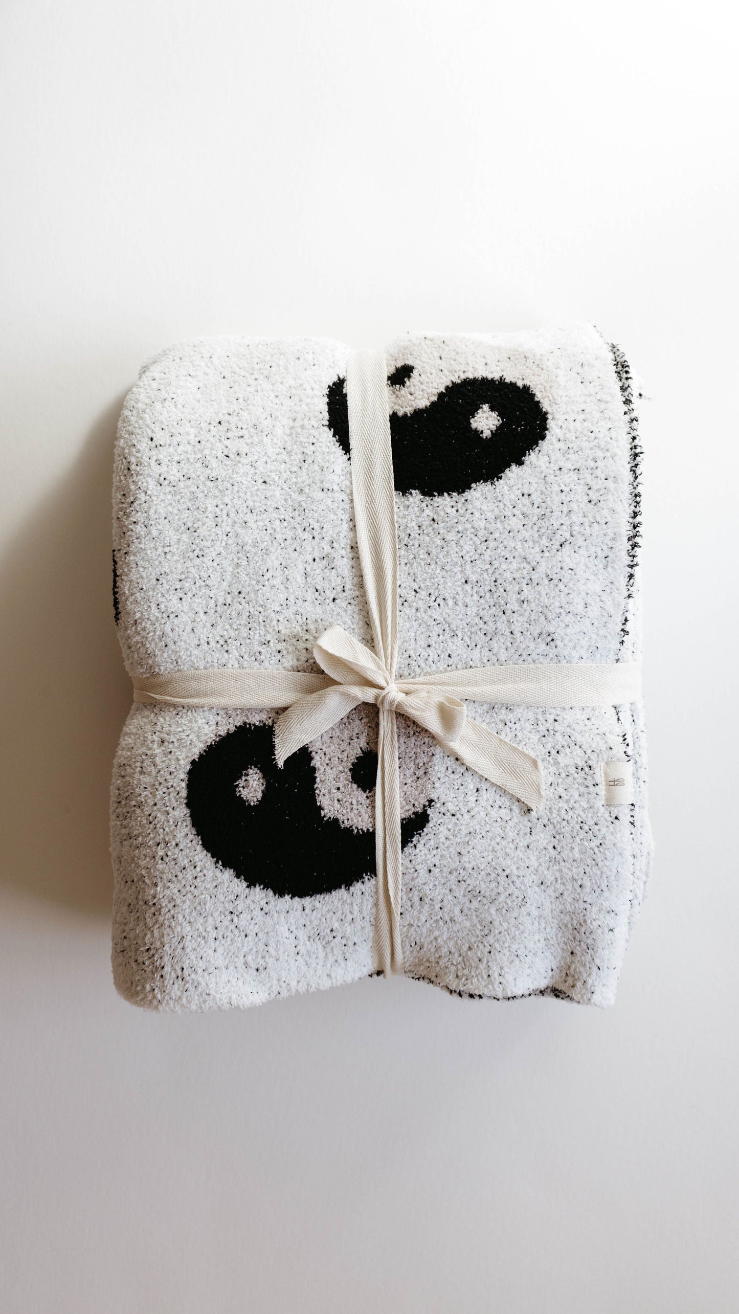 Forever French Plush Blanket - Black & White Yin Yang