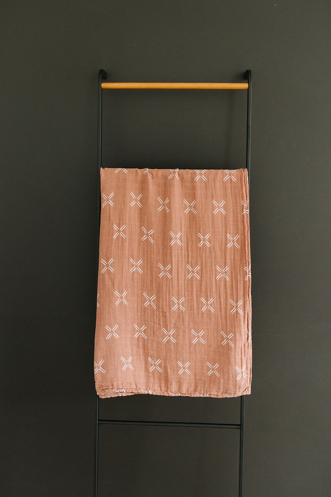 Mebie Baby Muslin Swaddle - Just Peachy