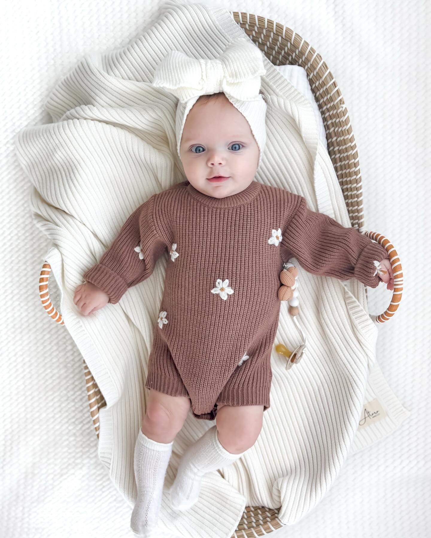 Ribbed Knit Baby Blanket - White - Atara & Co